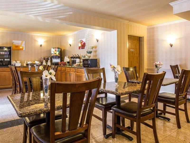 Quality Inn Fort Jackson Columbia Ngoại thất bức ảnh