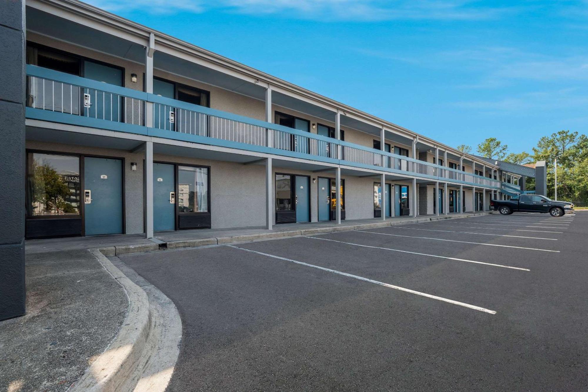 Quality Inn Fort Jackson Columbia Ngoại thất bức ảnh