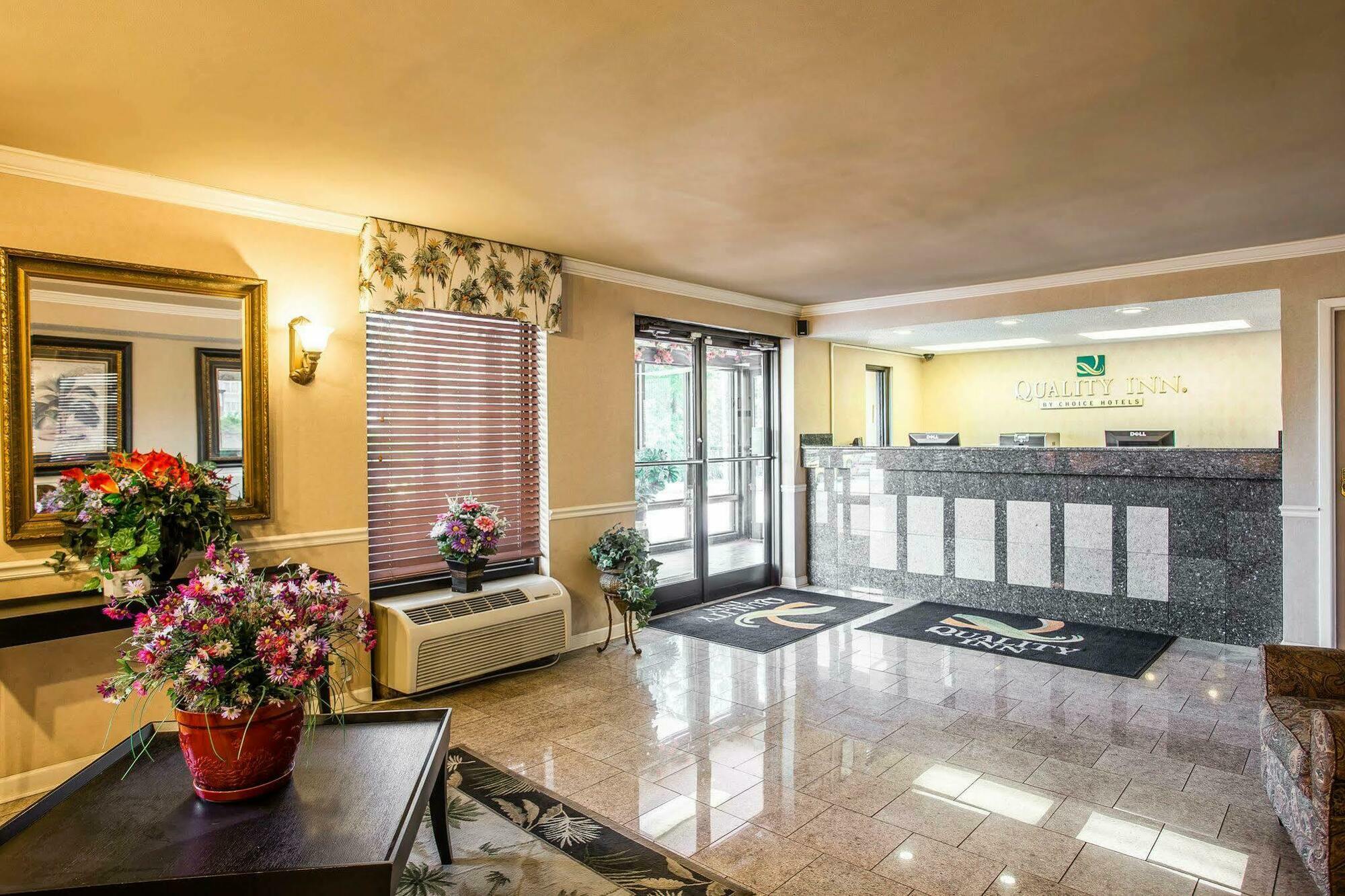 Quality Inn Fort Jackson Columbia Ngoại thất bức ảnh