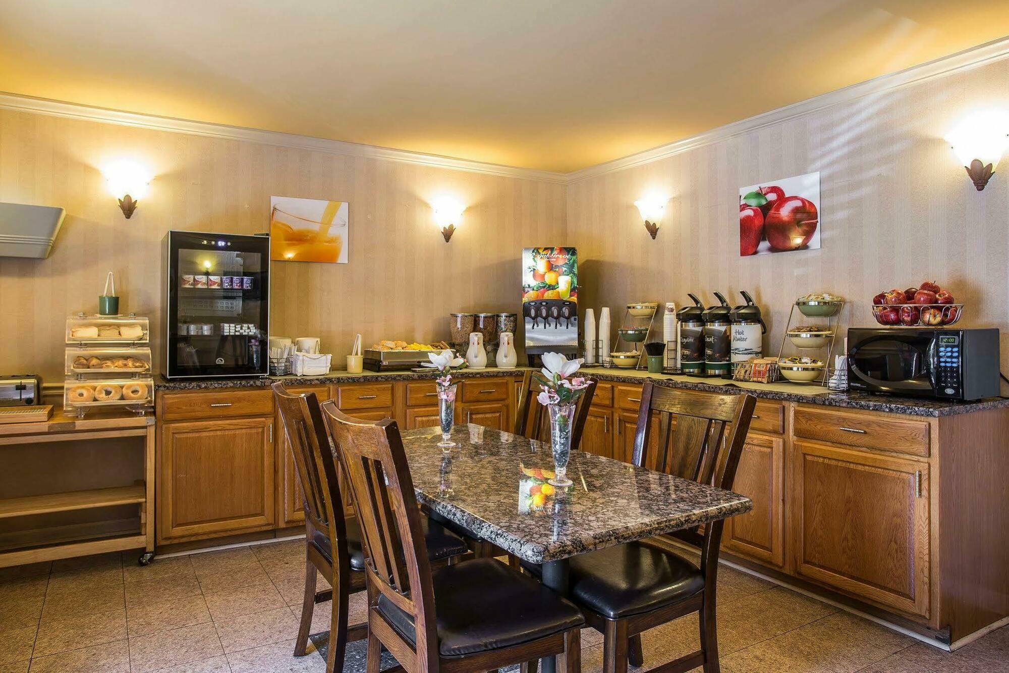 Quality Inn Fort Jackson Columbia Ngoại thất bức ảnh